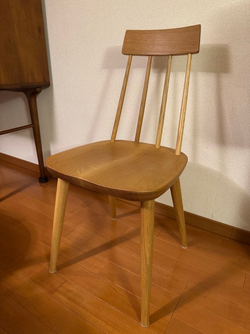 飛騨産業　ダイニングチェア　TUGUMI