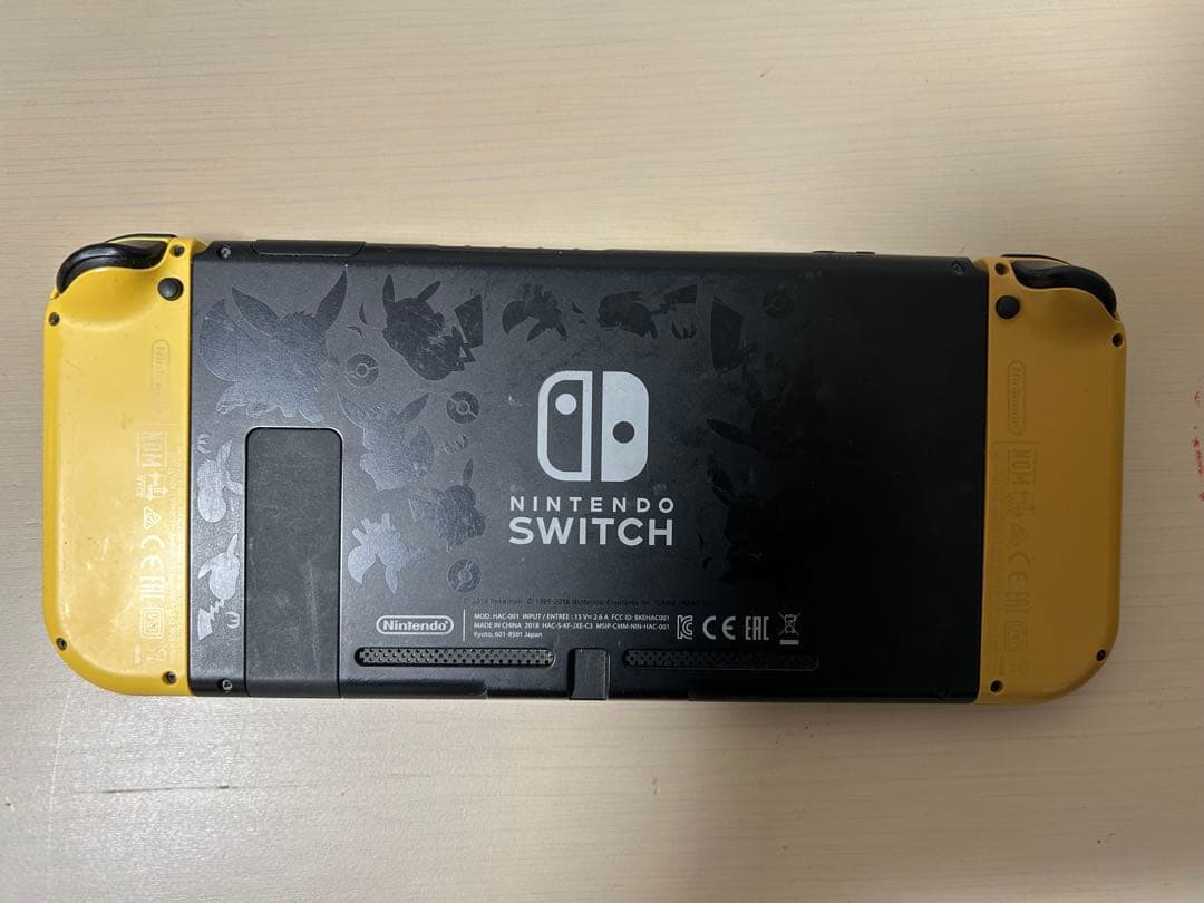 Nintendo Switch 本体 ピカチュウ&イーブイデザイン