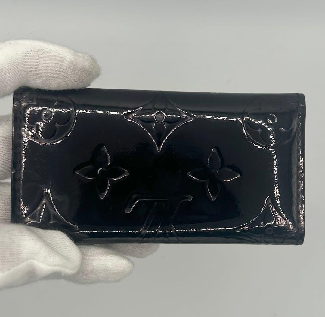 LOUIS VUITTON ルイヴィトン✨モノグラムヴェルニ✨4連キーケース