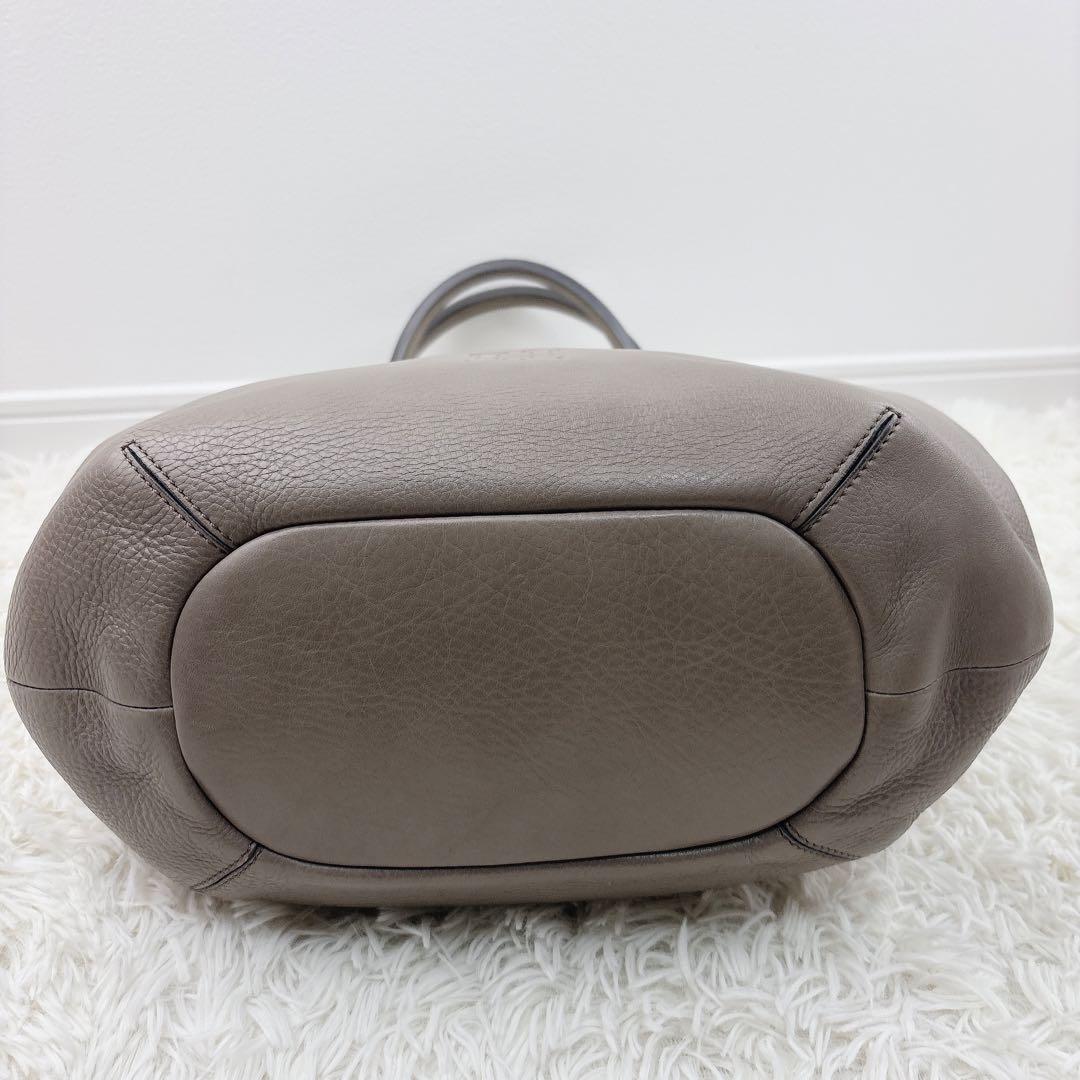 美品✨HIROFU ヒロフ レザー肩掛けバッグ グレーベージュ 保存袋付