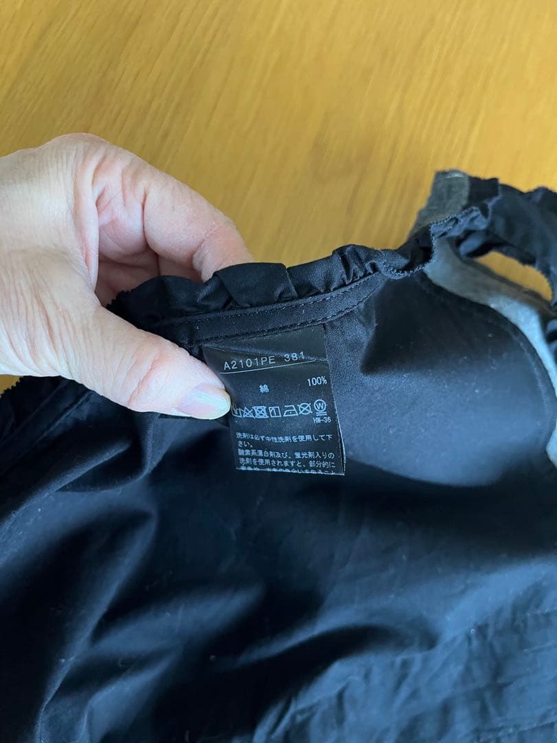 ピンクハウス　黒色　チェリーレーン　タブリエ　エプロン