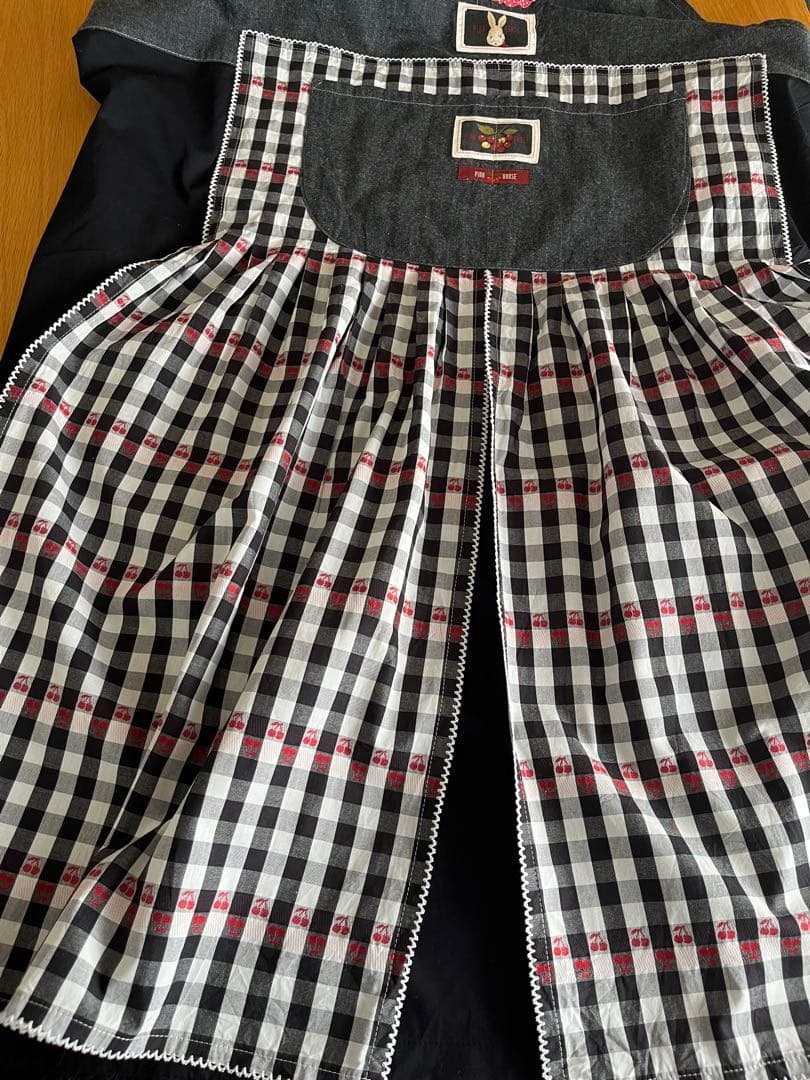 ピンクハウス　黒色　チェリーレーン　タブリエ　エプロン