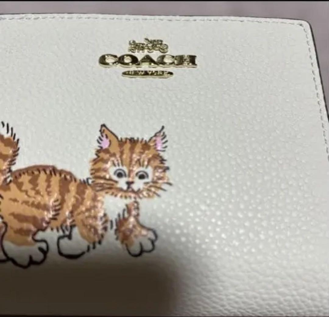 新品未使用　コーチ　COACH 二つ折り財布　猫イラスト
