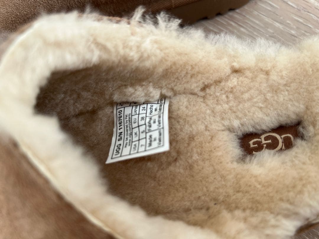 UGG スリッパ 【まるちゃん専用】
