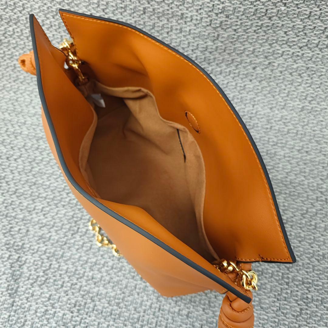 ロエベフラメンコクラッチバッグ