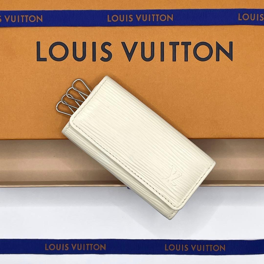 【値下げしました】ルイヴィトン エピ 4連キーケース ホワイト