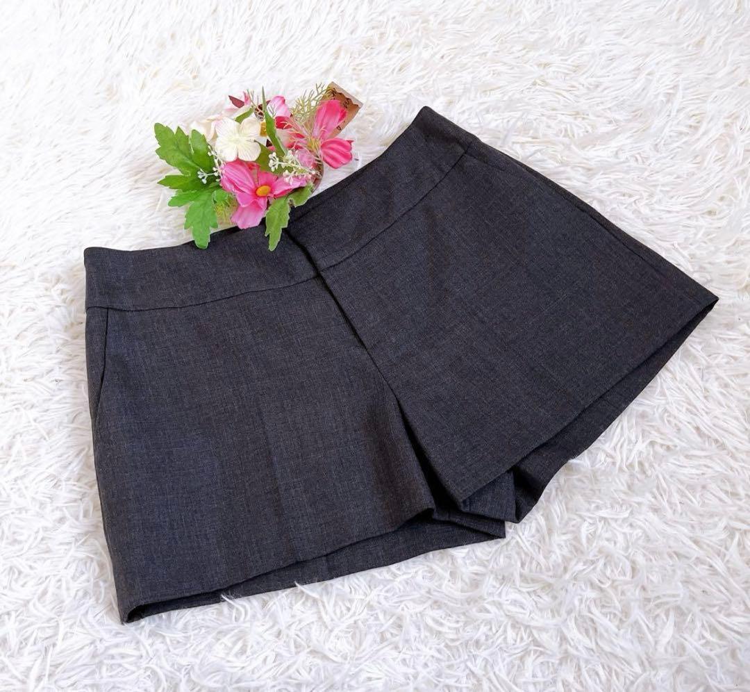 FOXEY ブラックショートパンツ 38