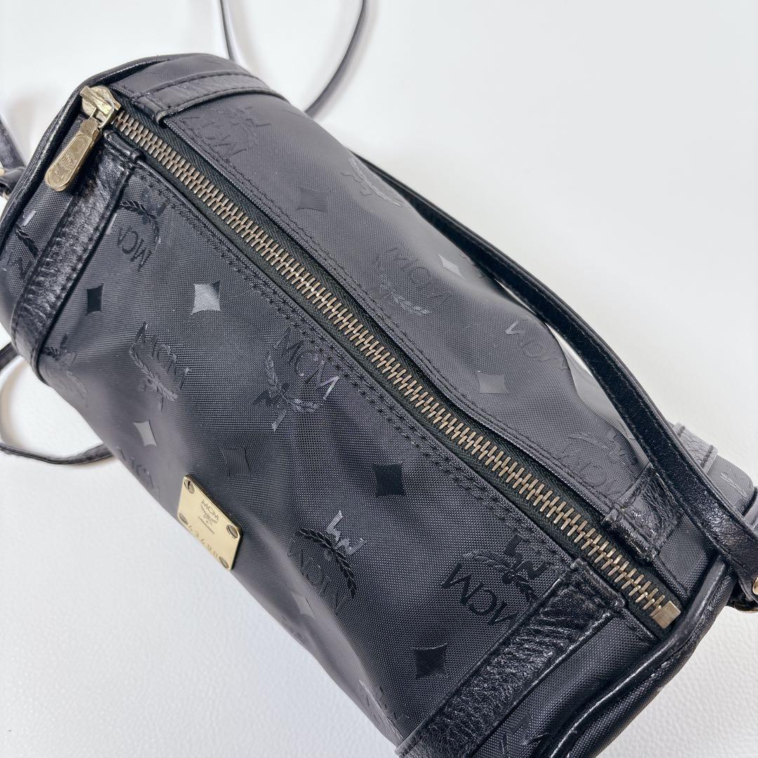 美品✨MCM ヴィセトス バレルバッグ（筒型ショルダーバッグ）　ブラック