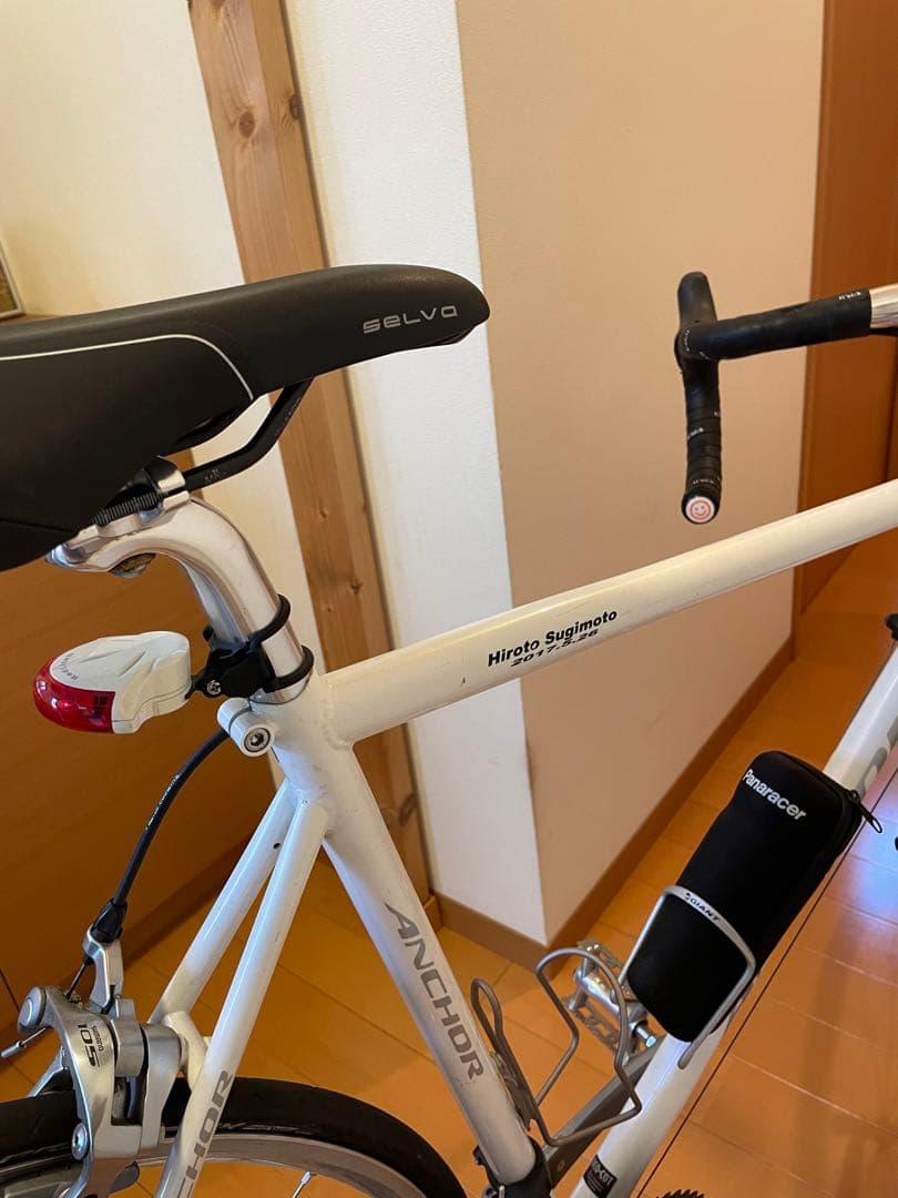 【破格】ANCHOR ホワイトフレーム　ロードバイク（ワケアリ）