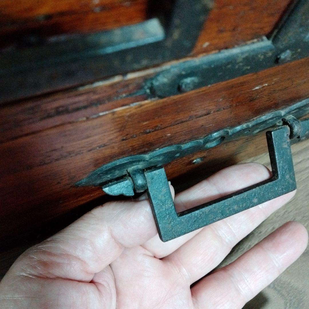 アンティーク手持箪笥 鍵付き、傷み無し