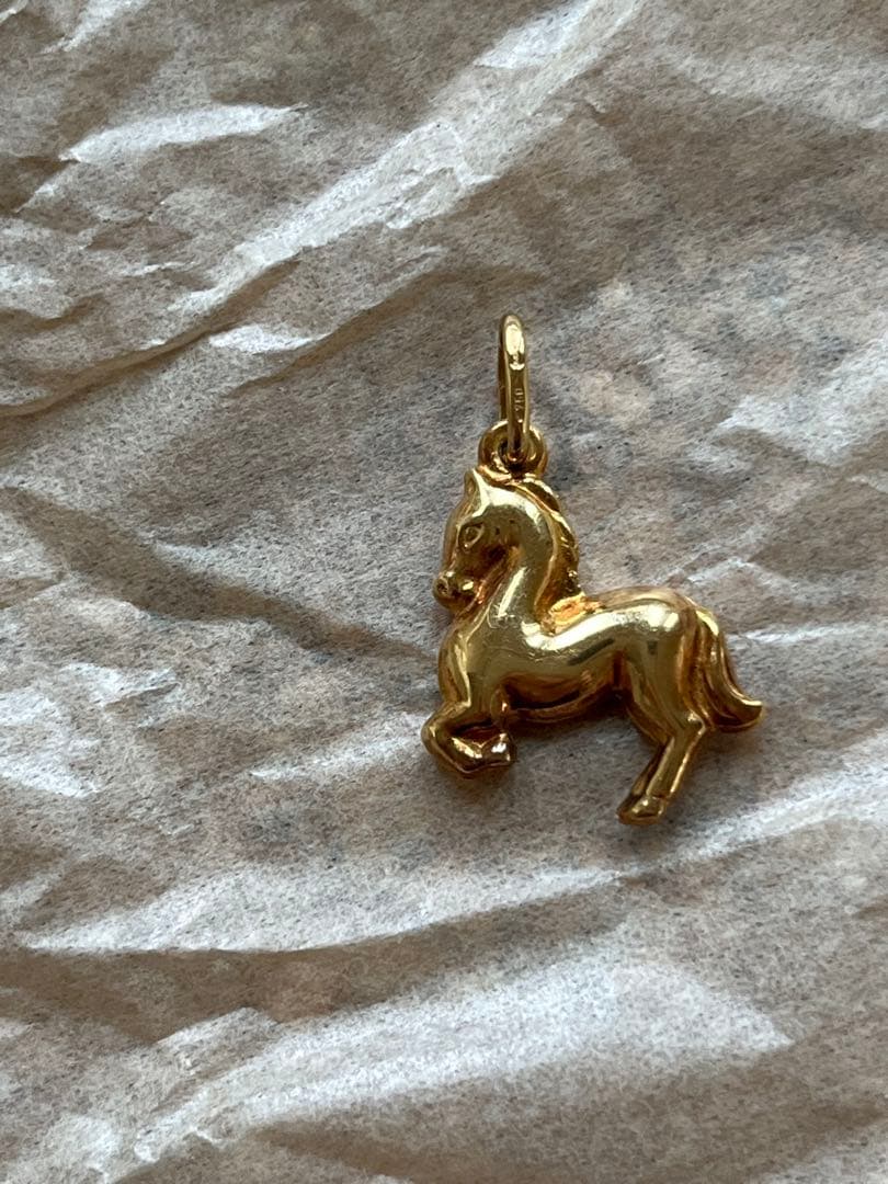 ウノアエレ18金馬チャーム