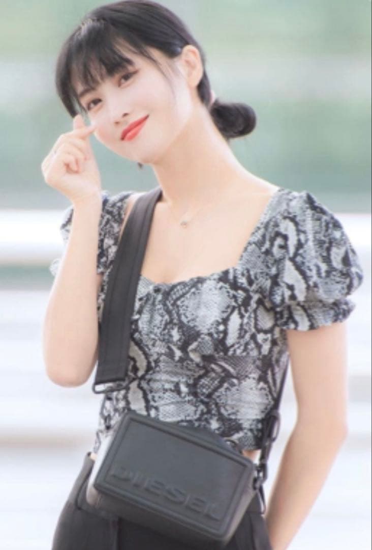 すずさん専用　DIESEL ショルダーバッグ