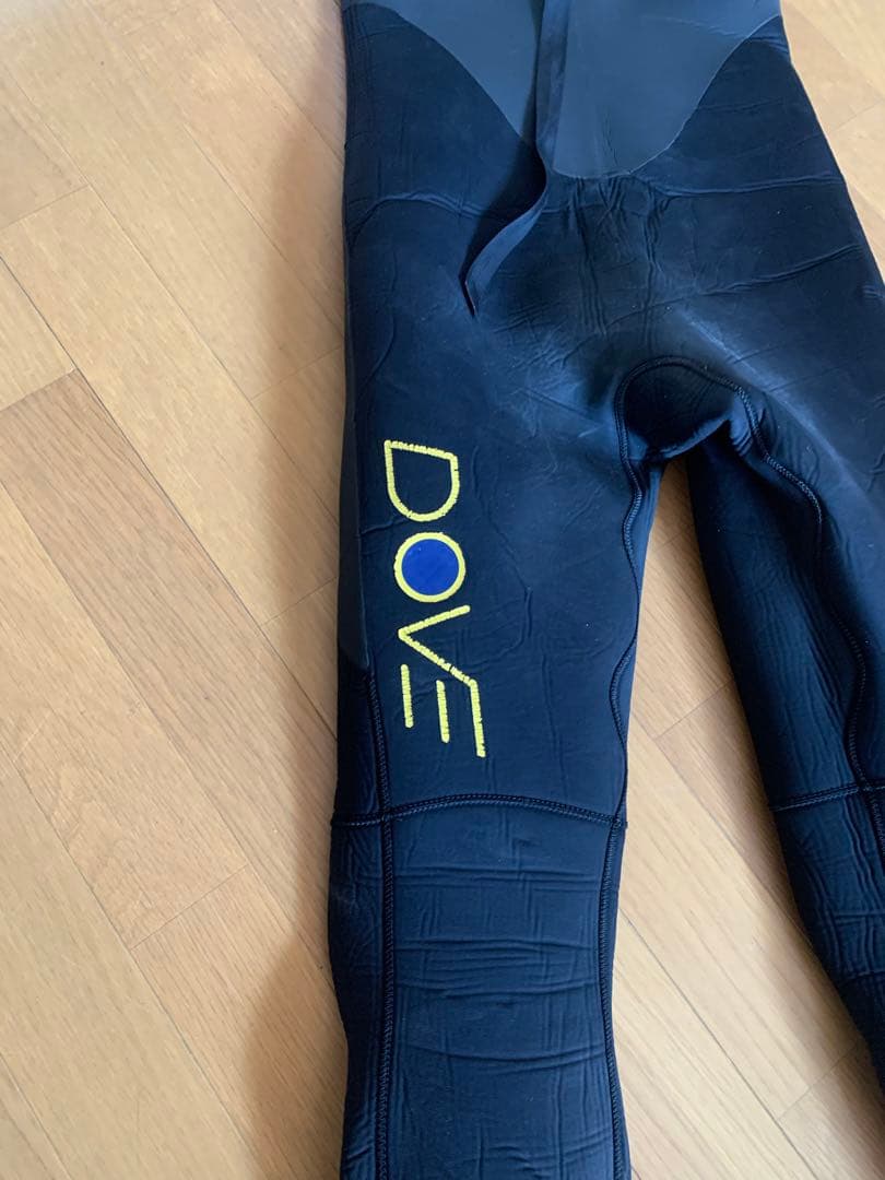 DOVE 5✖️3 セミドライ　ウェットスーツ　カスタムメイド170cm 60kg