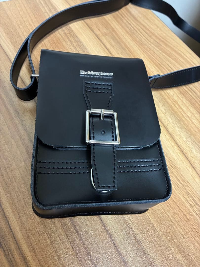 【Dr.Martens】リポーターバッグ ブラック