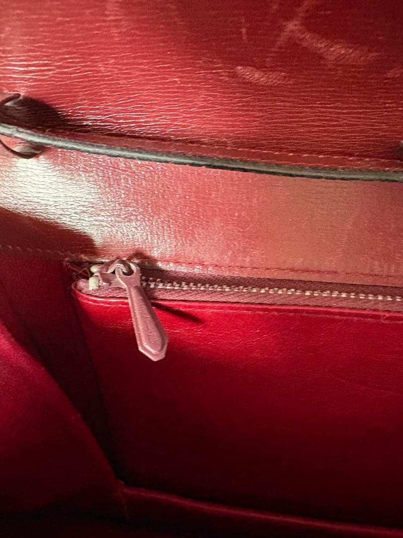 GUCCI ヴィンテージ レザーショルダーバッグ 赤