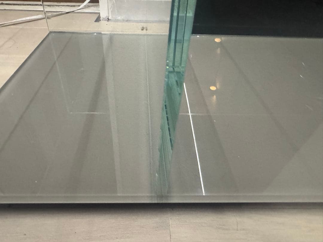 カッシーナ　ガラステーブル　グレー