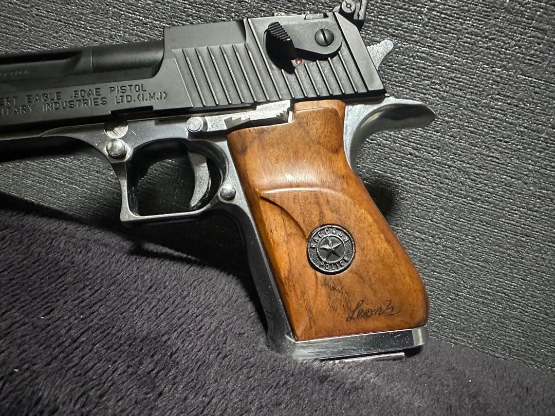 バイオハザード2 レオンモデル　デザートイーグル 10inch 木製グリップ