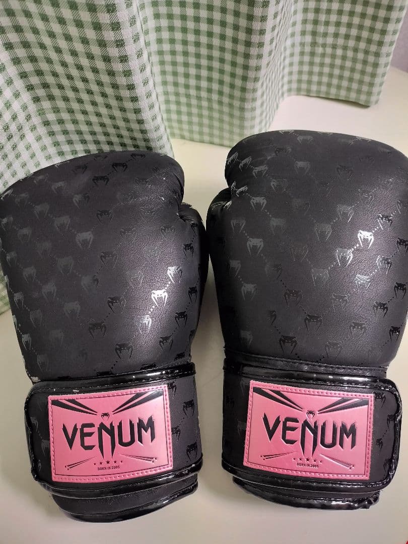 VENUM ヴェナム キックボクシング グローブ 14オンス☆おしゃれ