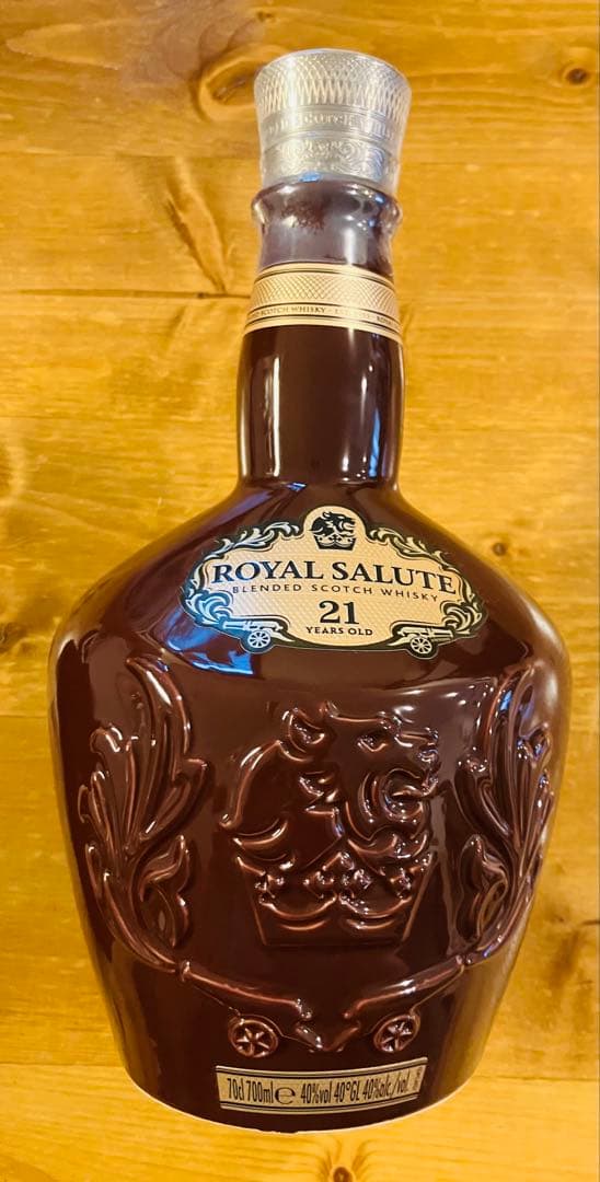 【未開栓】ロイヤルサルート21年 赤 700ml 陶器ボトル