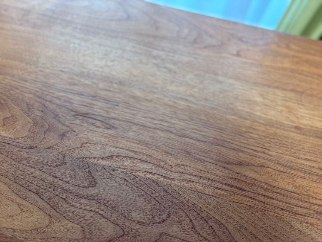 マスターウォール　テーブル