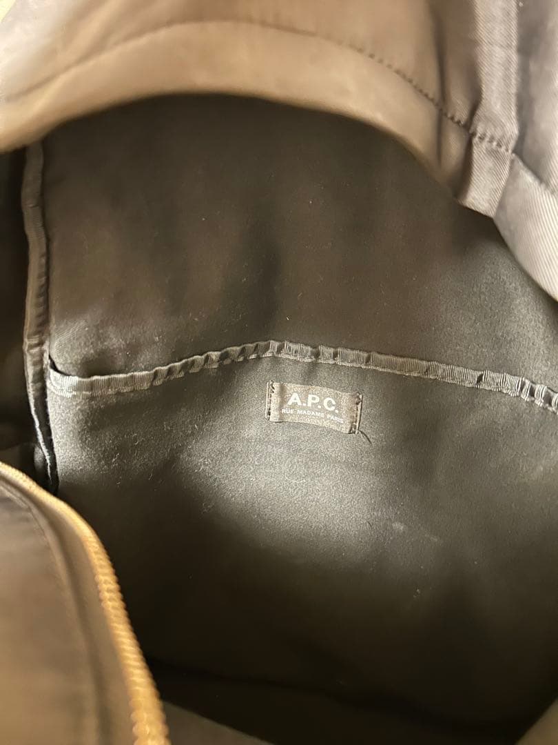 R*S様 A.P.C. ブラック リュック
