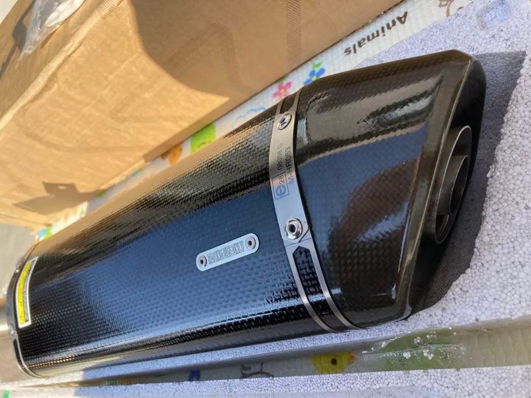 CBR400R 19〜 アクラポヴィッチ　カーボン スリップオン　マフラー