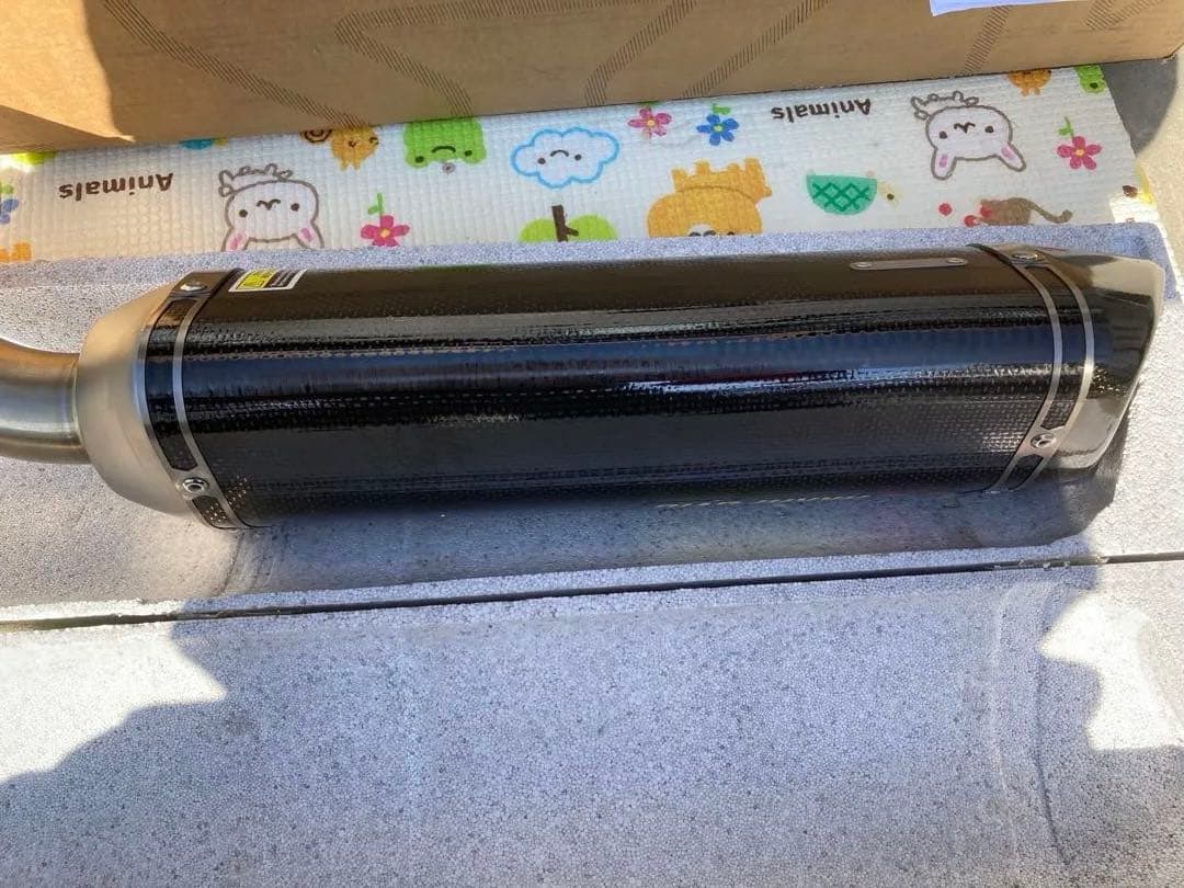 CBR400R 19〜 アクラポヴィッチ　カーボン スリップオン　マフラー