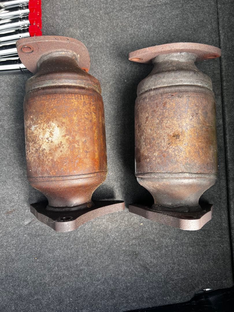 30/31セルシオ後期型 GA4 触媒 [リリー]