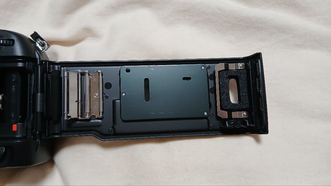 Nikon F6 一眼レフカメラ ストラップ付き