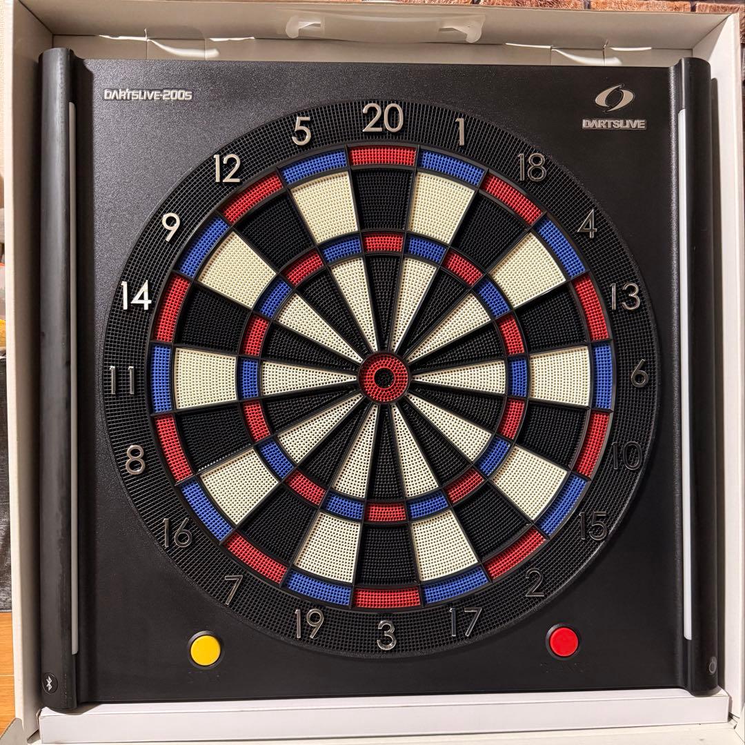 【美品】ダーツ ボード DARTSLIVE-200Sダーツセット付き