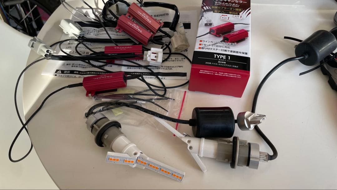 ヴァレンティジュエルLEDワイドウインカーバルブ　FWB-03 新品抵抗器付き