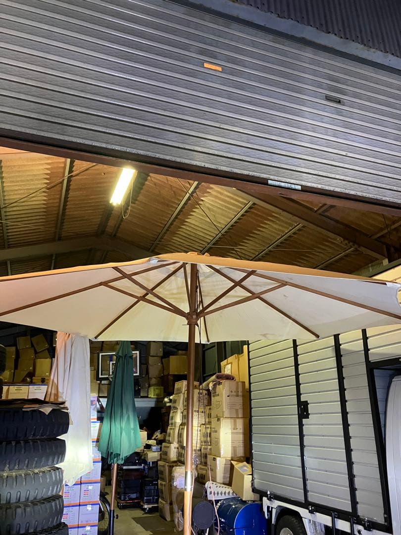 ①木製パラソル　ホワイト280cm 中古品