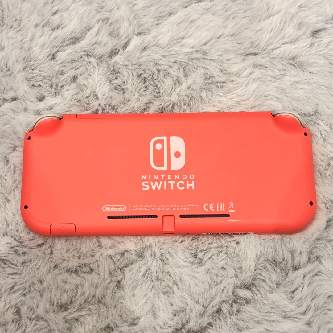 【任天堂】Nintendo Switch light 本体+カセット