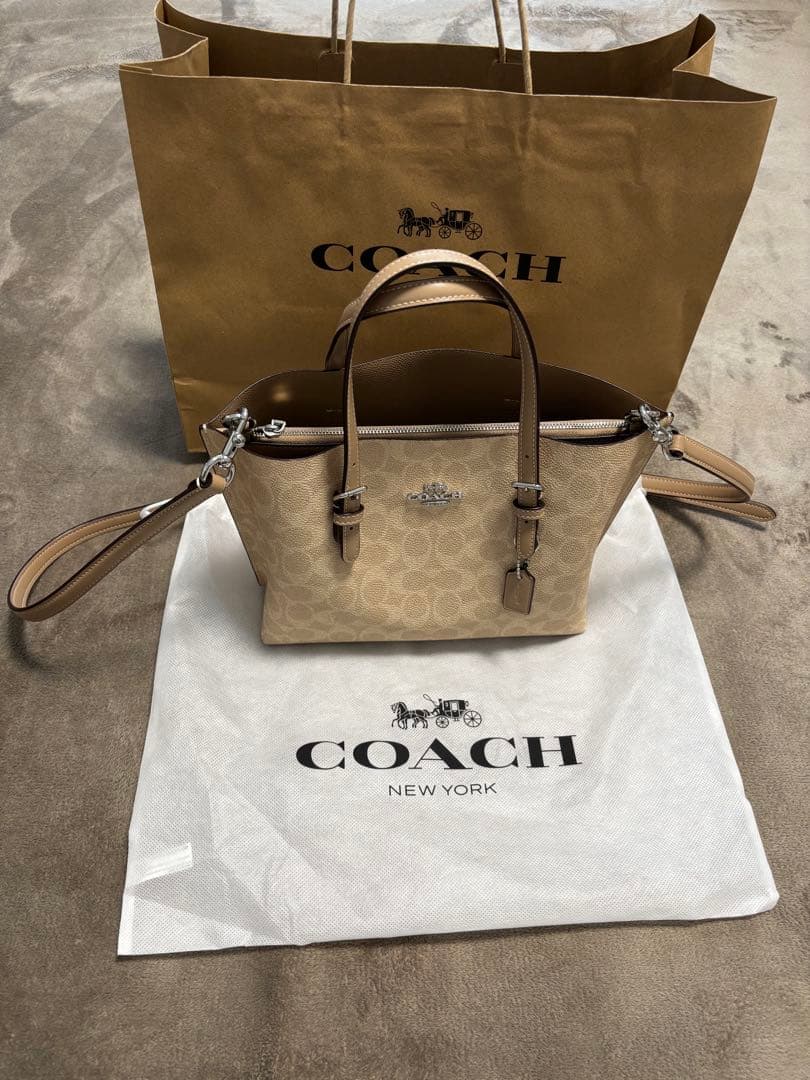 coach モリートート バッグ 25・シグネチャーキャンバス
