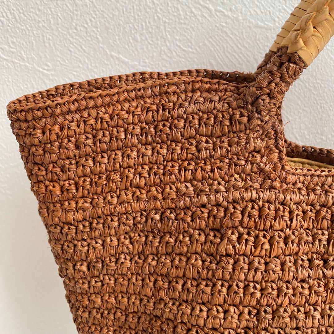 極美品　ヘレンカミンスキー　ラフィア　レザーハンドル ラフィアトートバッグ