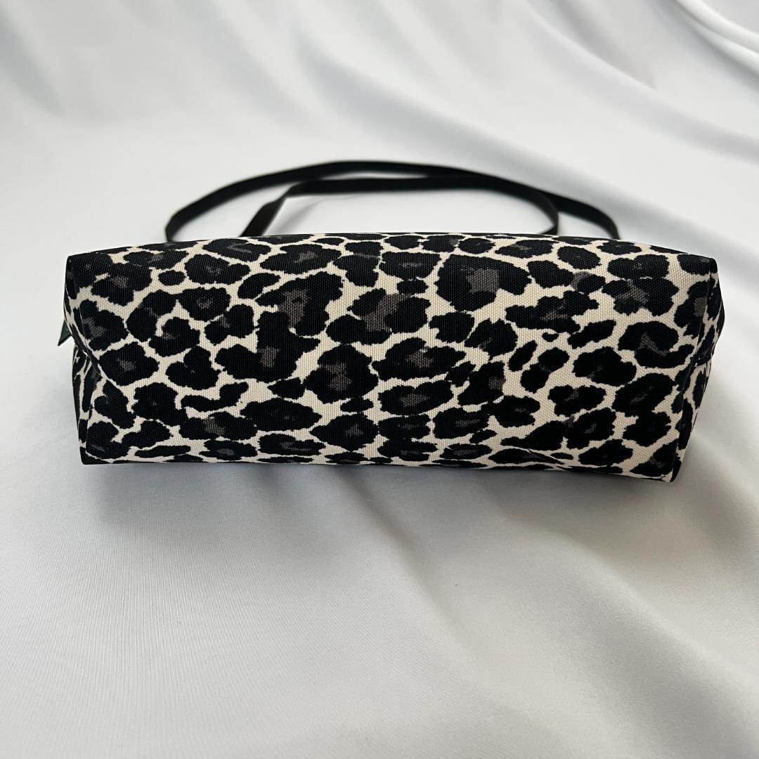 超美品 エルベシャプリエ ナイロンスクエアショルダー ナイロン パンサーブラン