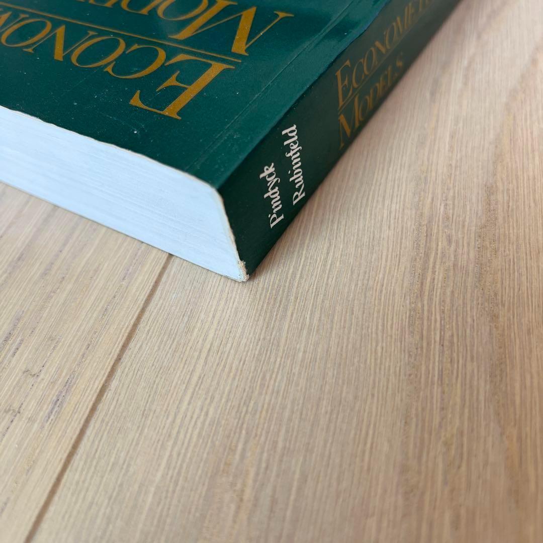 洋書 Econometric Models and Economic