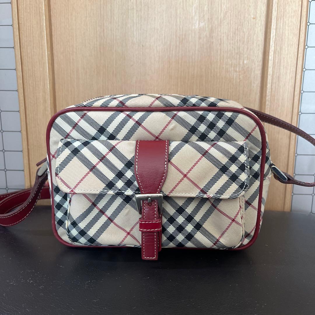 バーバリー・ブルーレーベル　チェック　ショルダーバッグ　赤