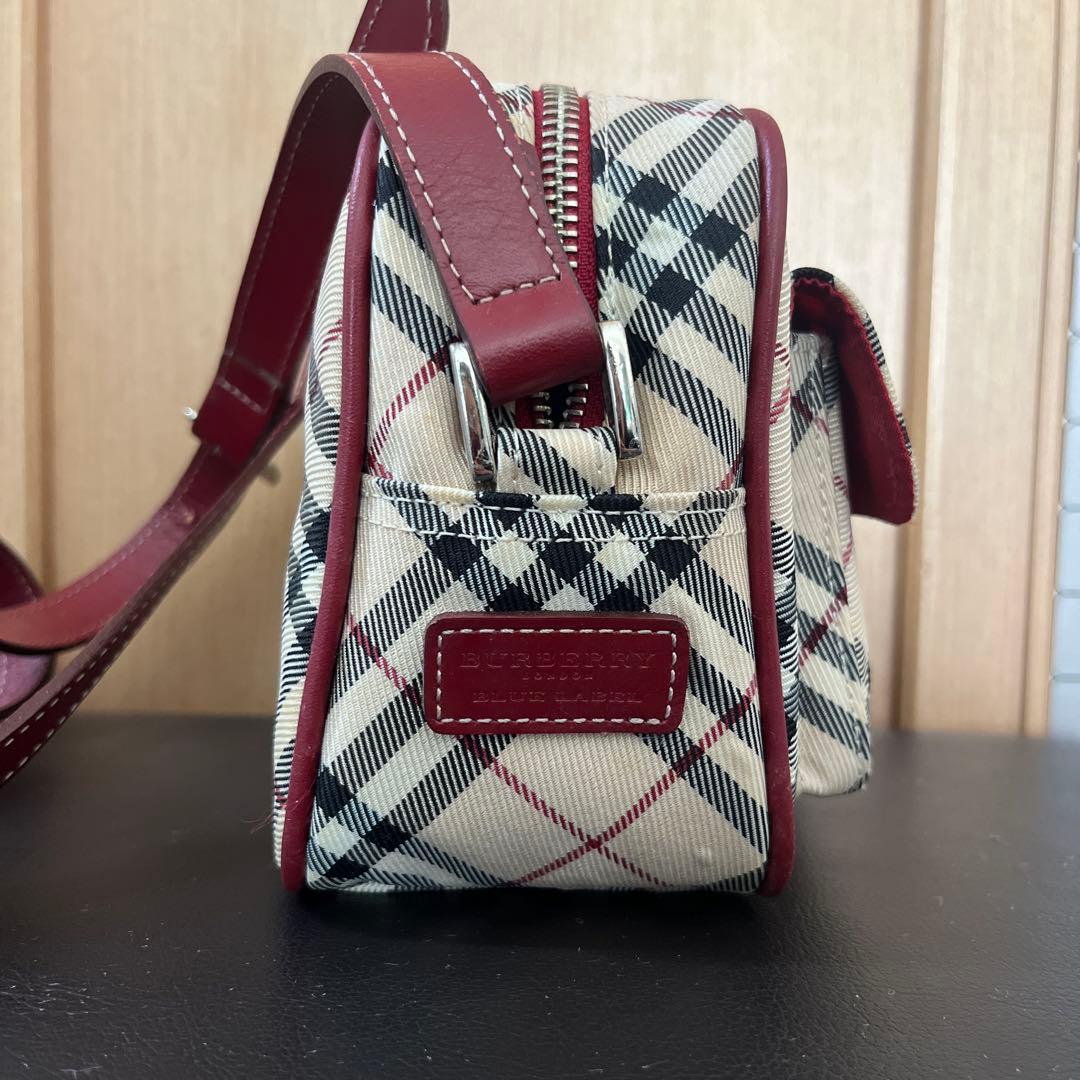 バーバリー・ブルーレーベル　チェック　ショルダーバッグ　赤