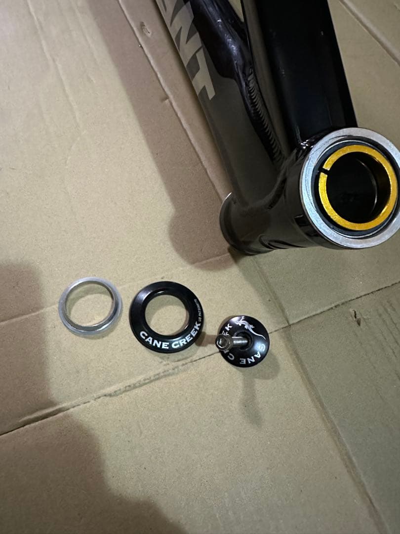 GIANT ANTEM2 フルサス 26インチフレーム　　　ROCK SHOX付