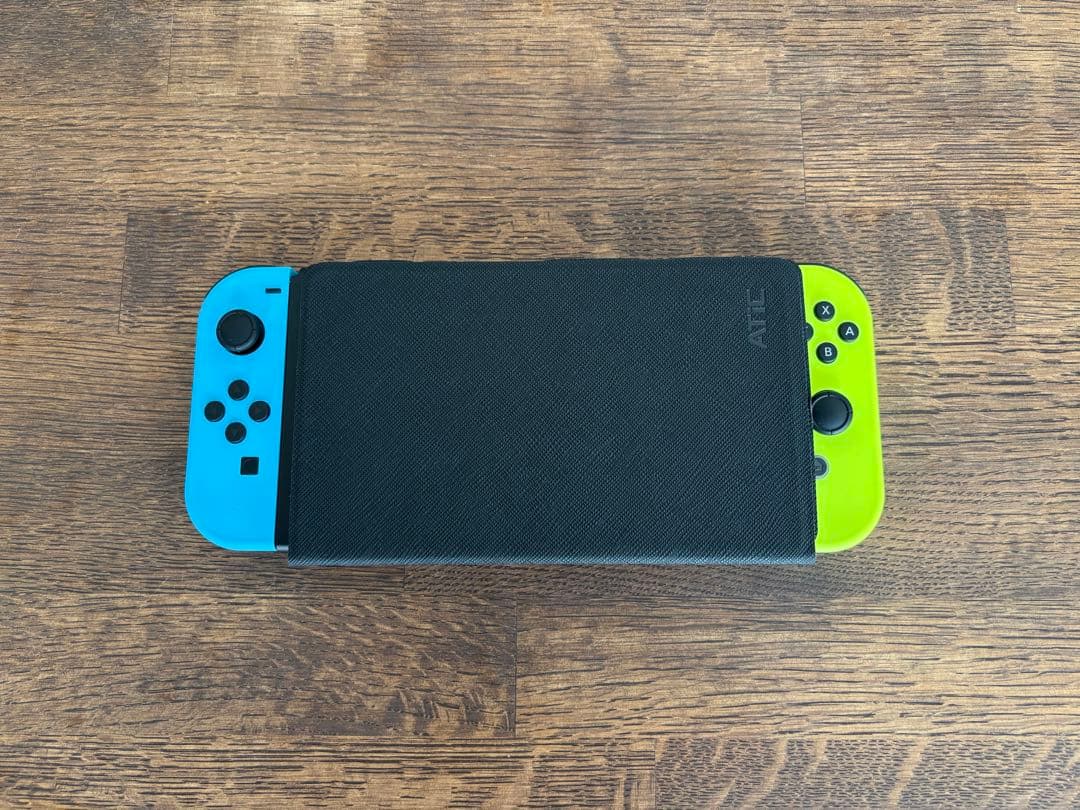 【超美品】Nintendo switch 本体　ニンテンドースイッチ