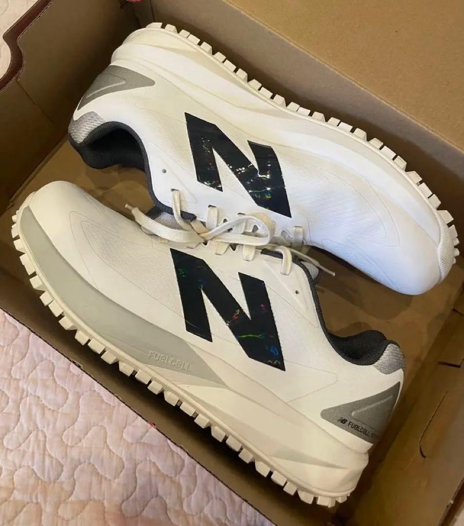 ニューバランス　ゴルフシューズ FuelCell 1001 v5 スパイクレス