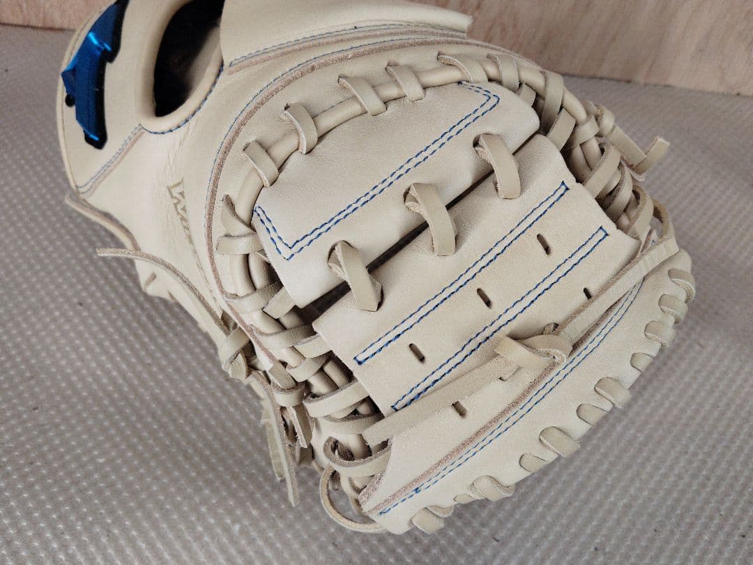 ミズノ　一般軟式用ウィルドライブ ブルー 2025年　新品キャッチャーミット右投