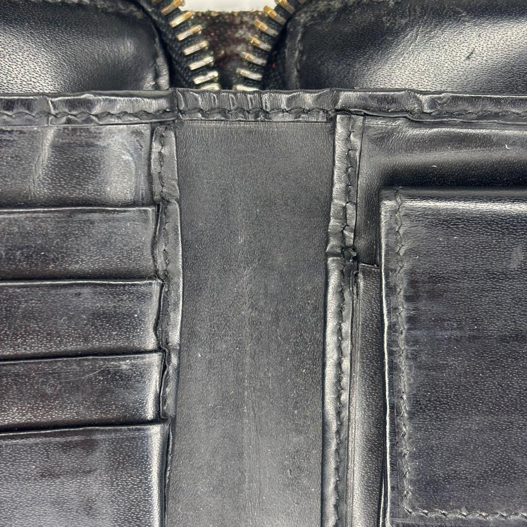 BVLGARI ブルガリ　ラウンドジップ　二つ折り財布　M8228