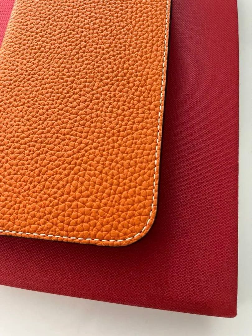 【新品未使用】完売商品！iPhone 16ダイアリーケース シュリンクレザー