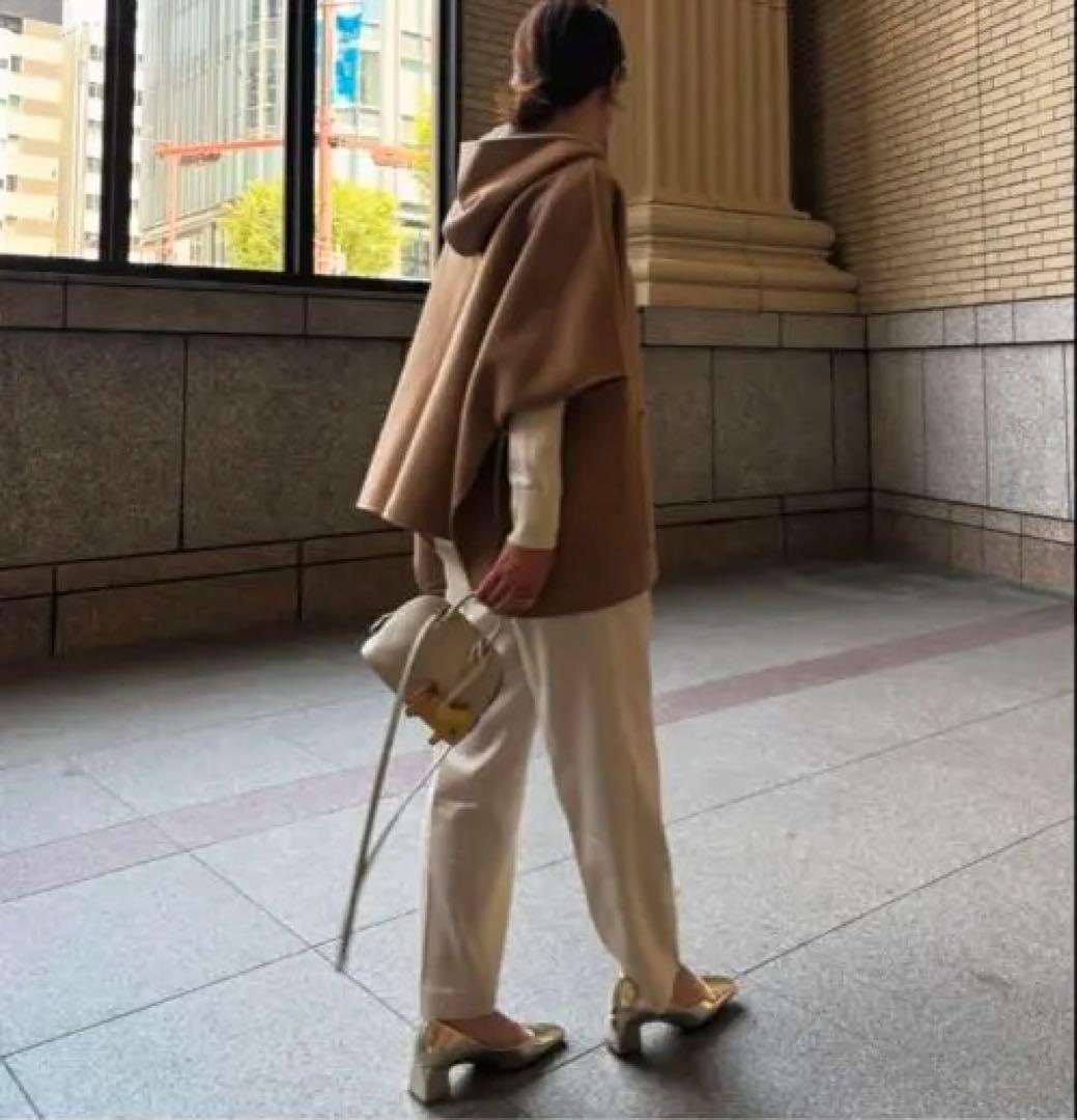 OHGA リバーポンチョ　キャメル