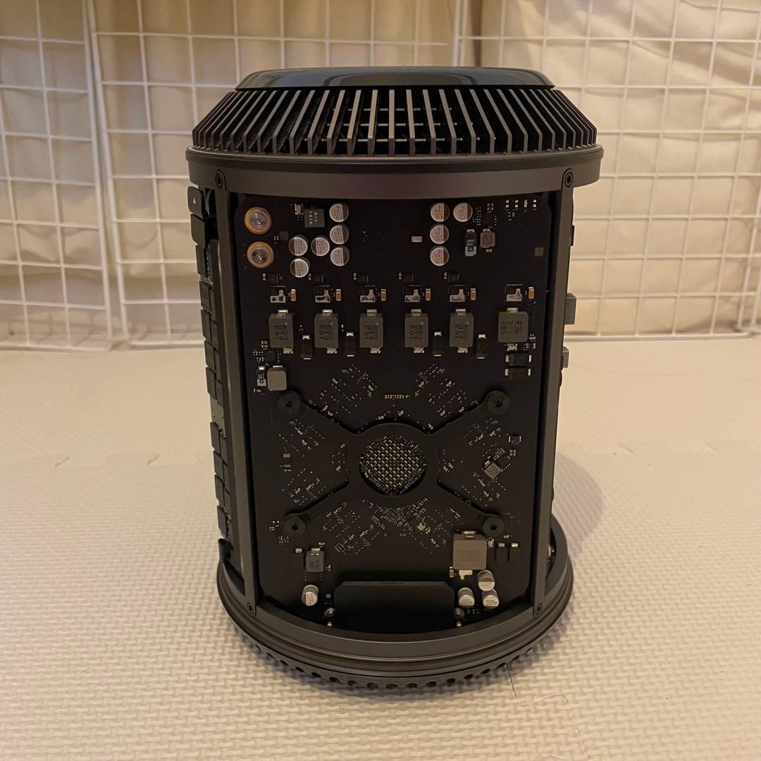 Apple Mac Pro (2013) スペースグレー