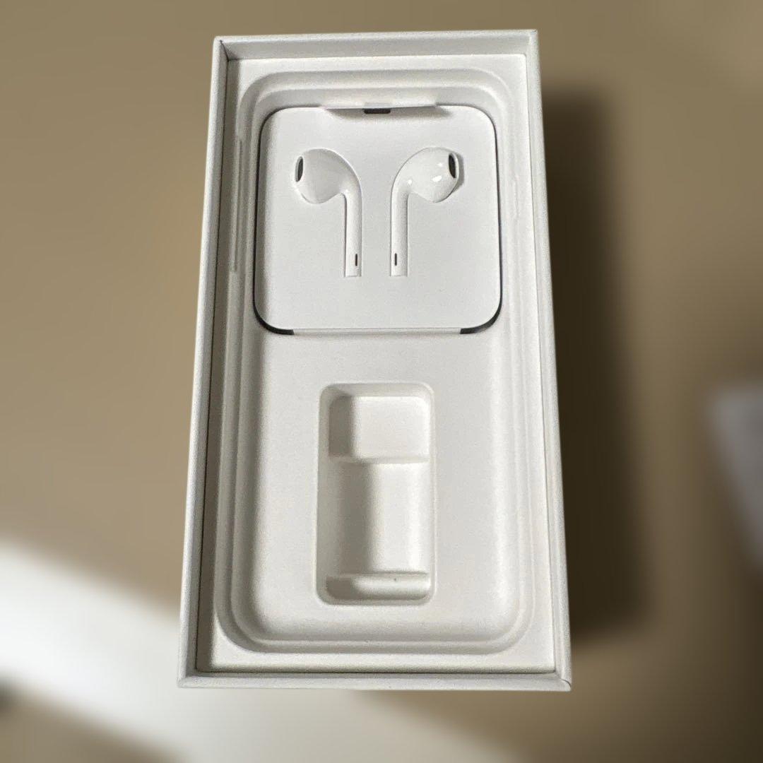 Apple iPhone SE 第2世代　128G ホワイト