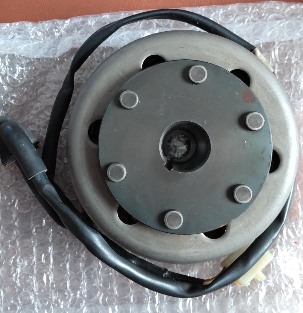 ホンダ   CB400four NC36 オルタネーター