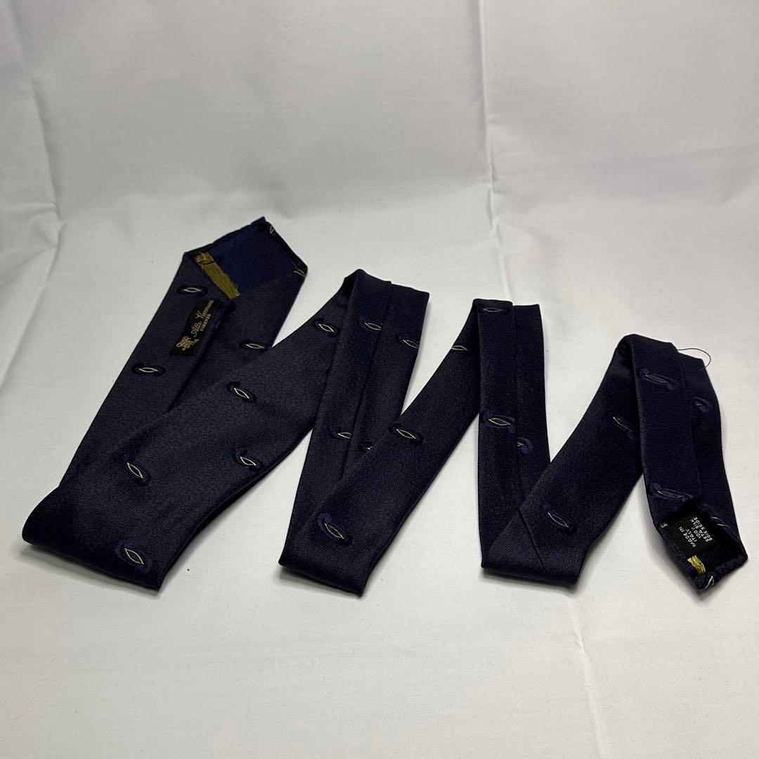 美品☆アットヴァンヌッチ☆ネクタイ☆ネイビー☆パターン柄☆セッテピエゲ☆643